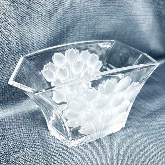 Bowl Vase Lead Crystal Frosted Tulips Art Glass Boho Clear Home Decor VTG Glam - Picture 10 of 11